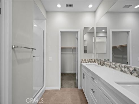 163 Stage , Irvine, CA