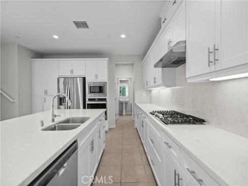 163 Stage , Irvine, CA