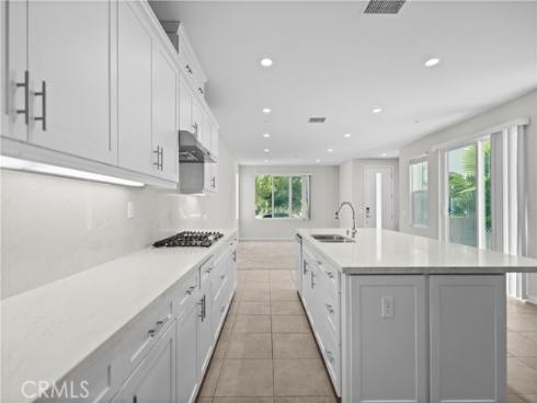 163 Stage , Irvine, CA