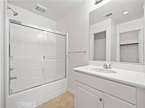 80 hedge bloom , Irvine, CA