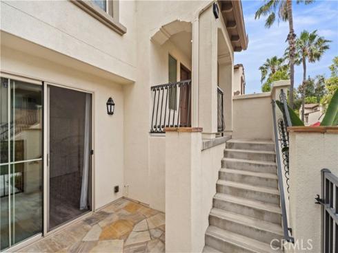 80 hedge bloom , Irvine, CA