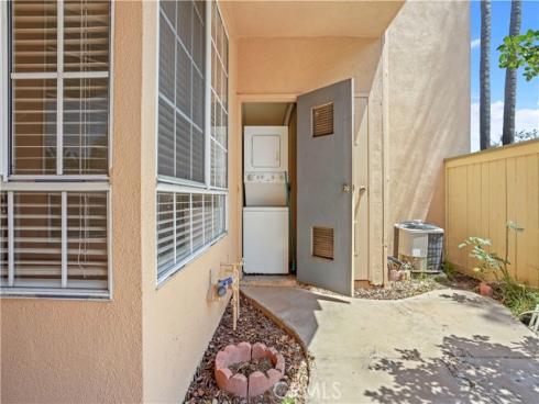 33 Abrazo Aisle 174 , Irvine, CA