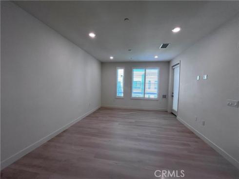 2536  Nolita  , Irvine, CA