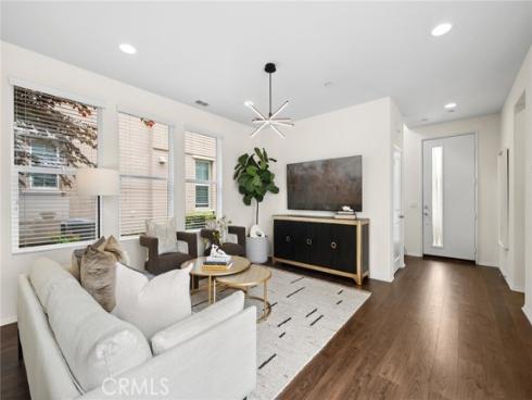 135 Acamar , Irvine, CA