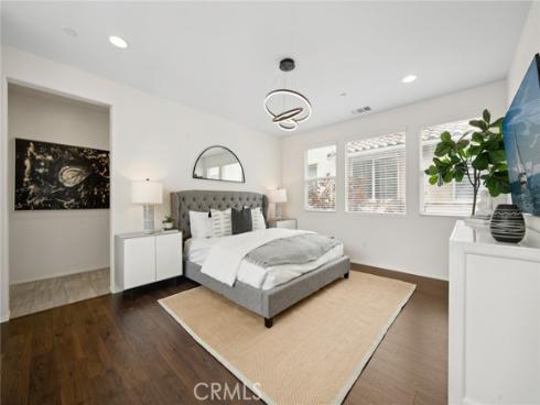 135 Acamar , Irvine, CA