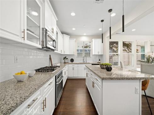 135 Acamar , Irvine, CA