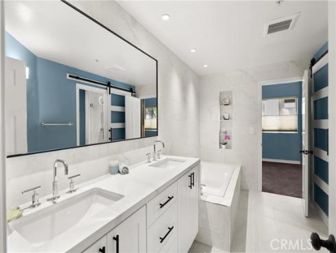 2243  Martin  408 , Irvine, CA