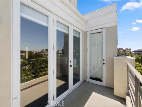 2243  Martin  408 , Irvine, CA