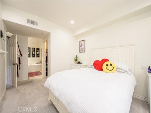 2253 Martin 215 , Irvine, CA