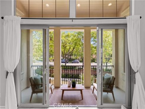 83 City Stroll , Irvine, CA