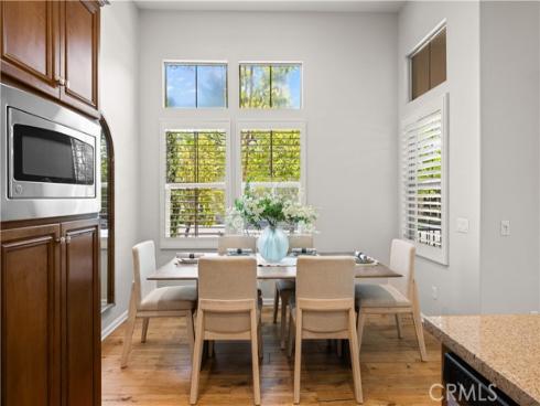 83 City Stroll , Irvine, CA