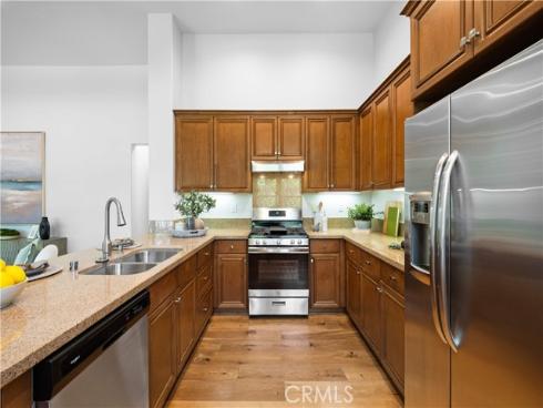 83 City Stroll , Irvine, CA