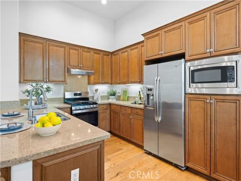 83 City Stroll , Irvine, CA