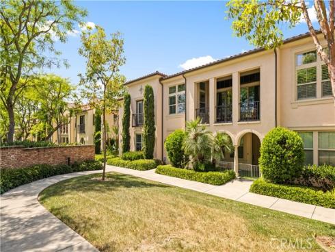 83 City Stroll , Irvine, CA