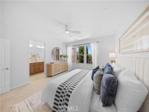 83 City Stroll , Irvine, CA