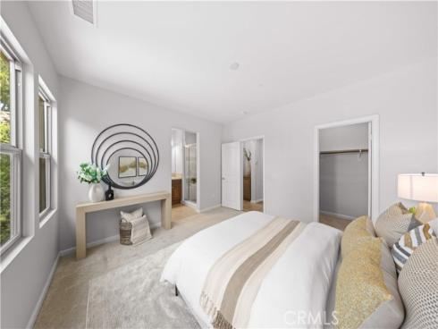 83 City Stroll , Irvine, CA