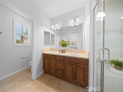 83 City Stroll , Irvine, CA