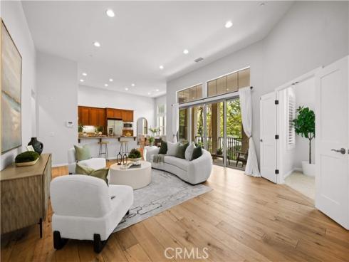 83 City Stroll , Irvine, CA