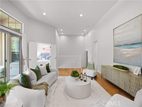 83 City Stroll , Irvine, CA