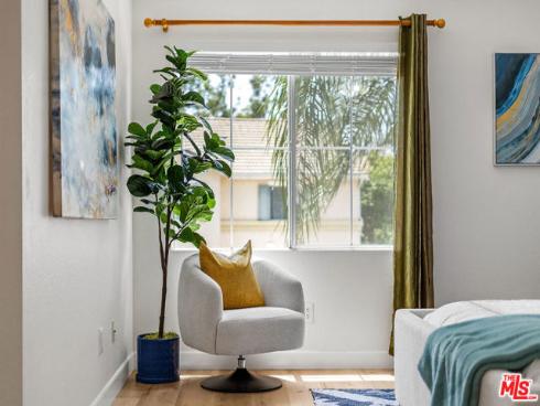 33 Halifax Place, Irvine, CA