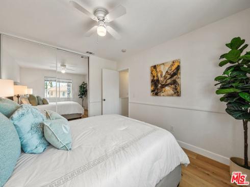 33 Halifax Place, Irvine, CA