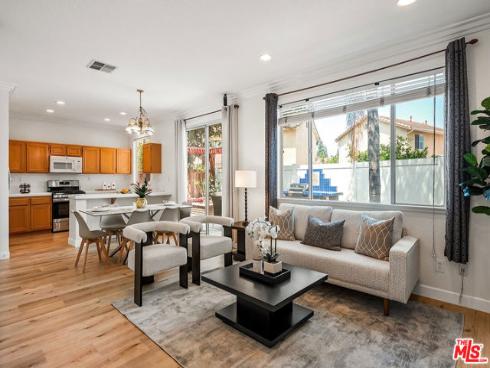 33 Halifax Place, Irvine, CA