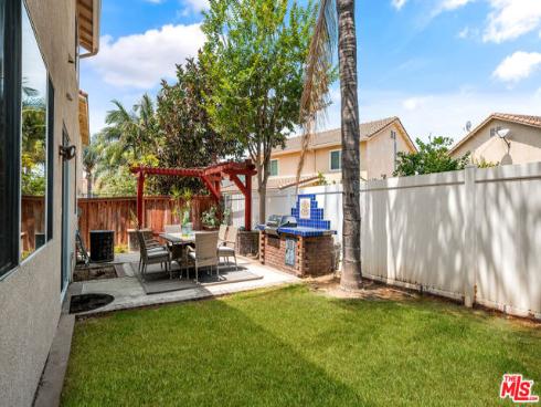 33 Halifax Place, Irvine, CA