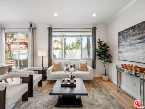 33 Halifax Place, Irvine, CA