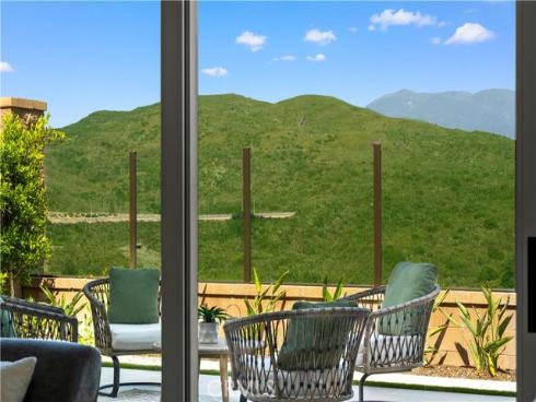 122 Mossvine , Irvine, CA