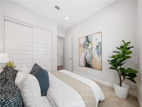 111  Pitch  , Irvine, CA