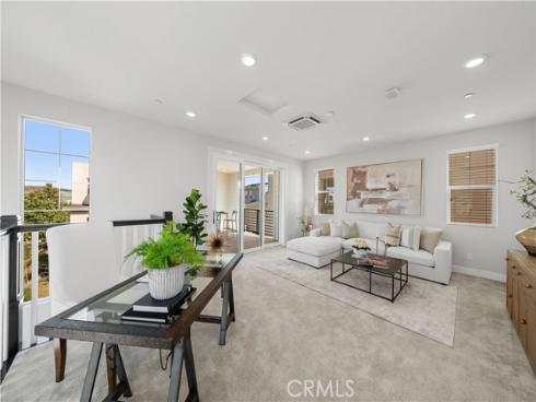 111  Pitch  , Irvine, CA