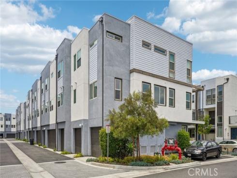 301  Placemark  , Irvine, CA