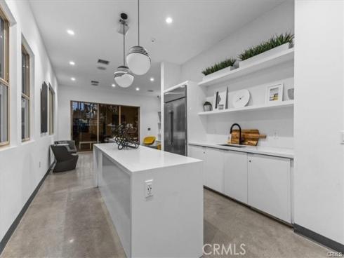 301  Placemark  , Irvine, CA