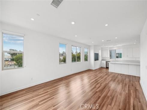 301  Placemark  , Irvine, CA