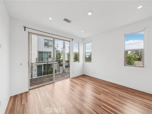 301  Placemark  , Irvine, CA