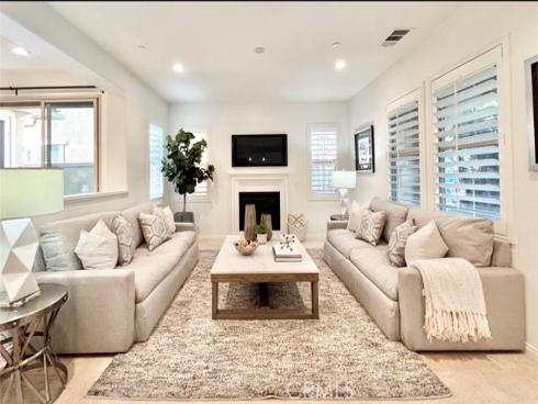 37 Roycroft , Irvine, CA