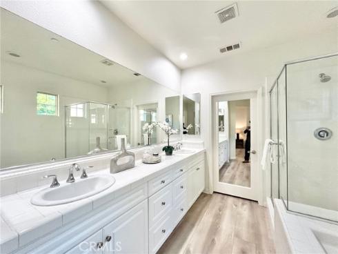 37 Roycroft , Irvine, CA