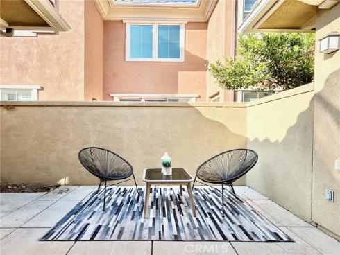 37 Roycroft , Irvine, CA