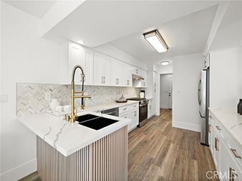 33 Seton Road, Irvine, CA