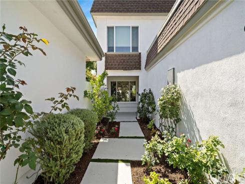 33 Seton Road, Irvine, CA