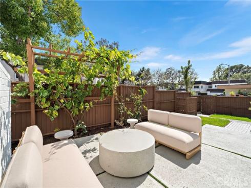 33 Seton Road, Irvine, CA