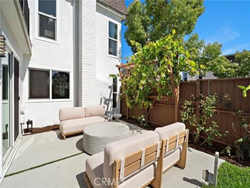 33 Seton Road, Irvine, CA