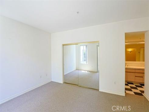 2253 Martin 321 , Irvine, CA