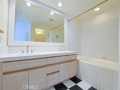 2253 Martin 321 , Irvine, CA