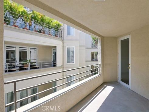 2253 Martin 321 , Irvine, CA