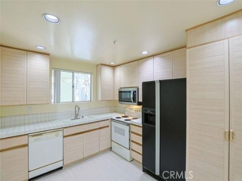 2253 Martin 321 , Irvine, CA