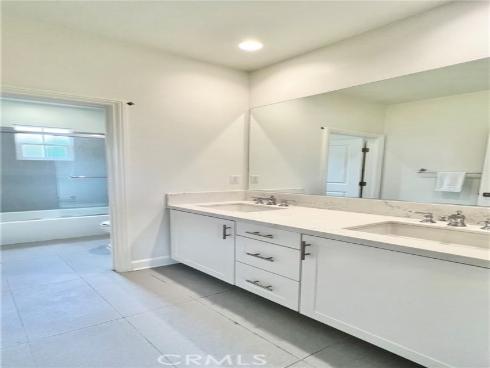 122 Espina , Irvine, CA