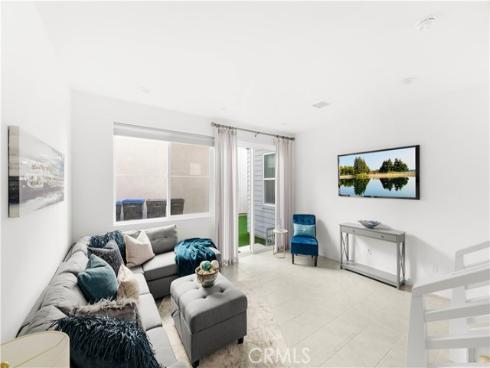 351 Baluster , Irvine, CA