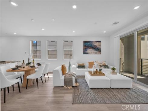 208 Harringay , Irvine, CA