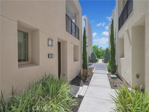 208 Harringay , Irvine, CA